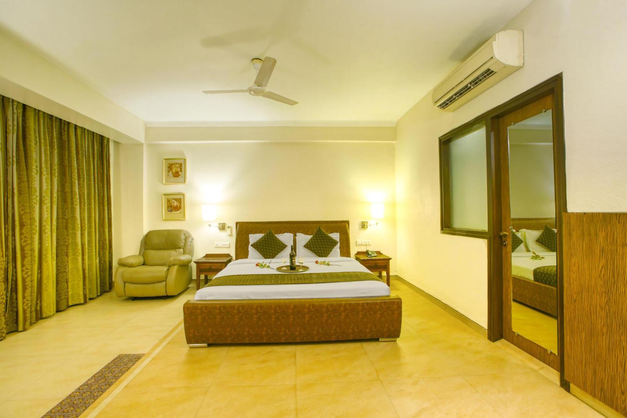 Neelam The Glitz Hotel Calangute Kültér fotó